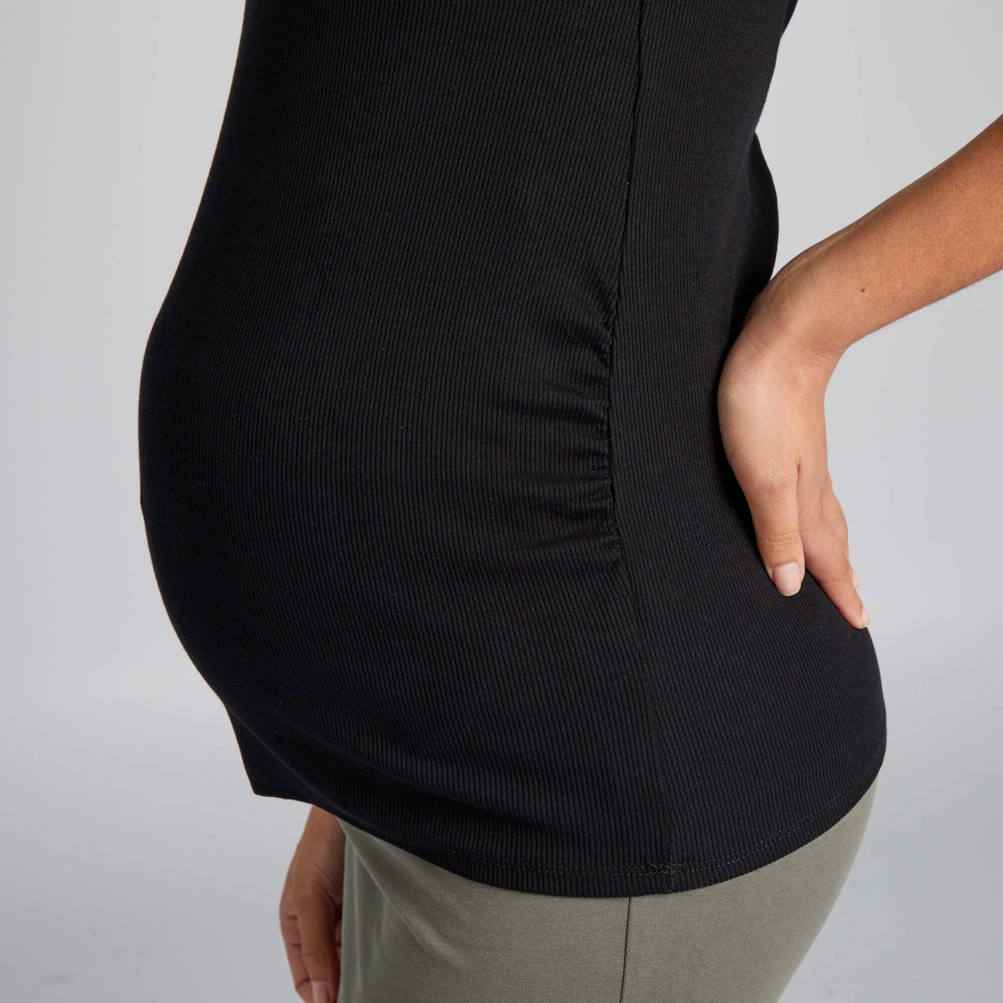 Maternity vest top black