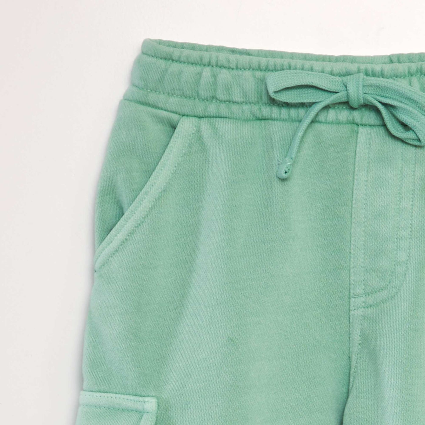 Bermuda shorts with side pockets GREEN