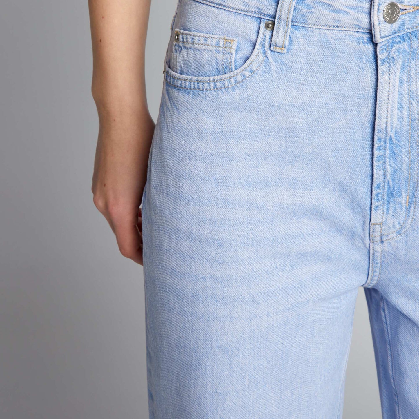 Low-waisted wide-leg jeans BLUE