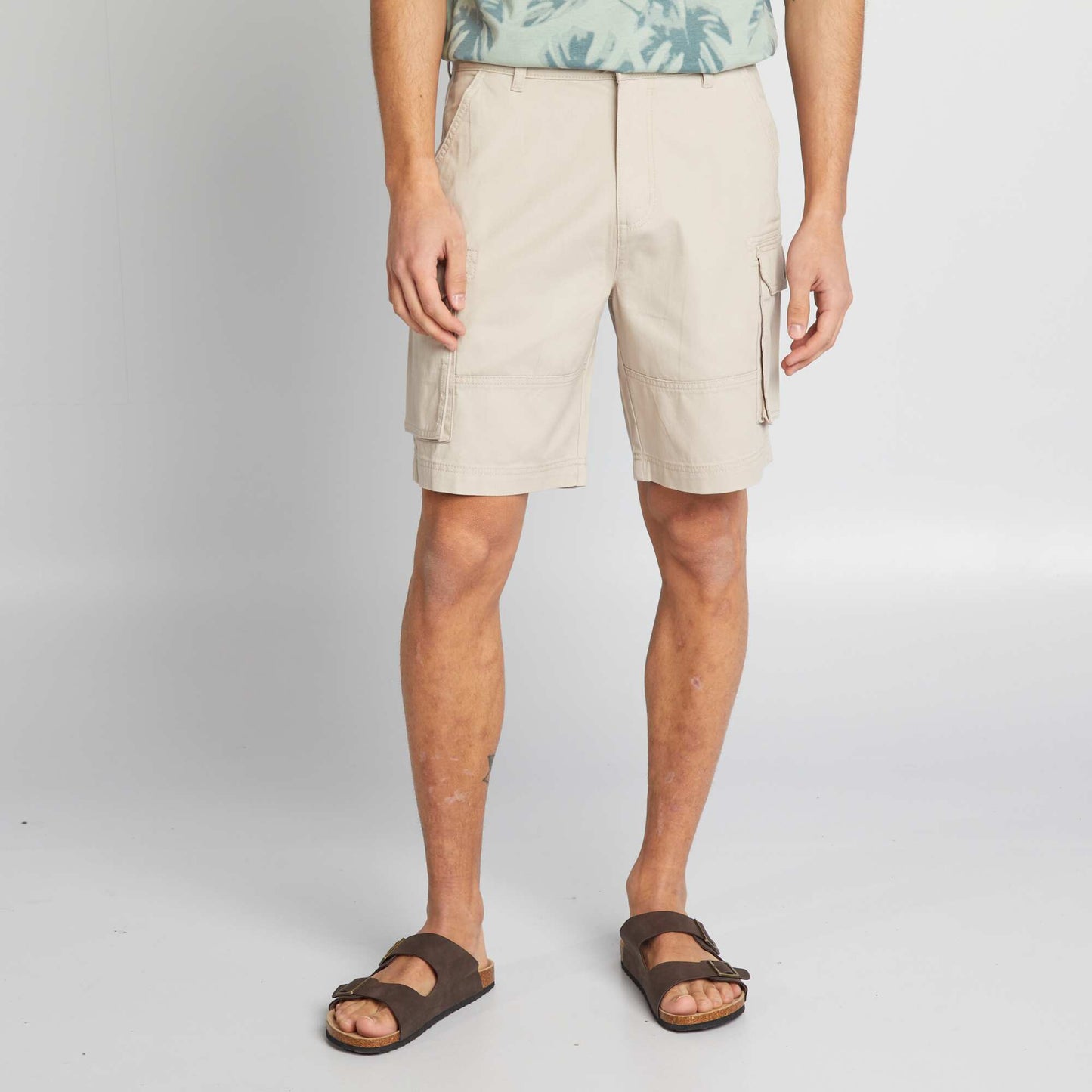 Chino shorts with side pockets GREY
