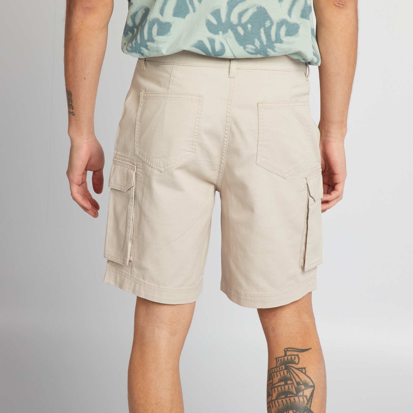 Chino shorts with side pockets GREY