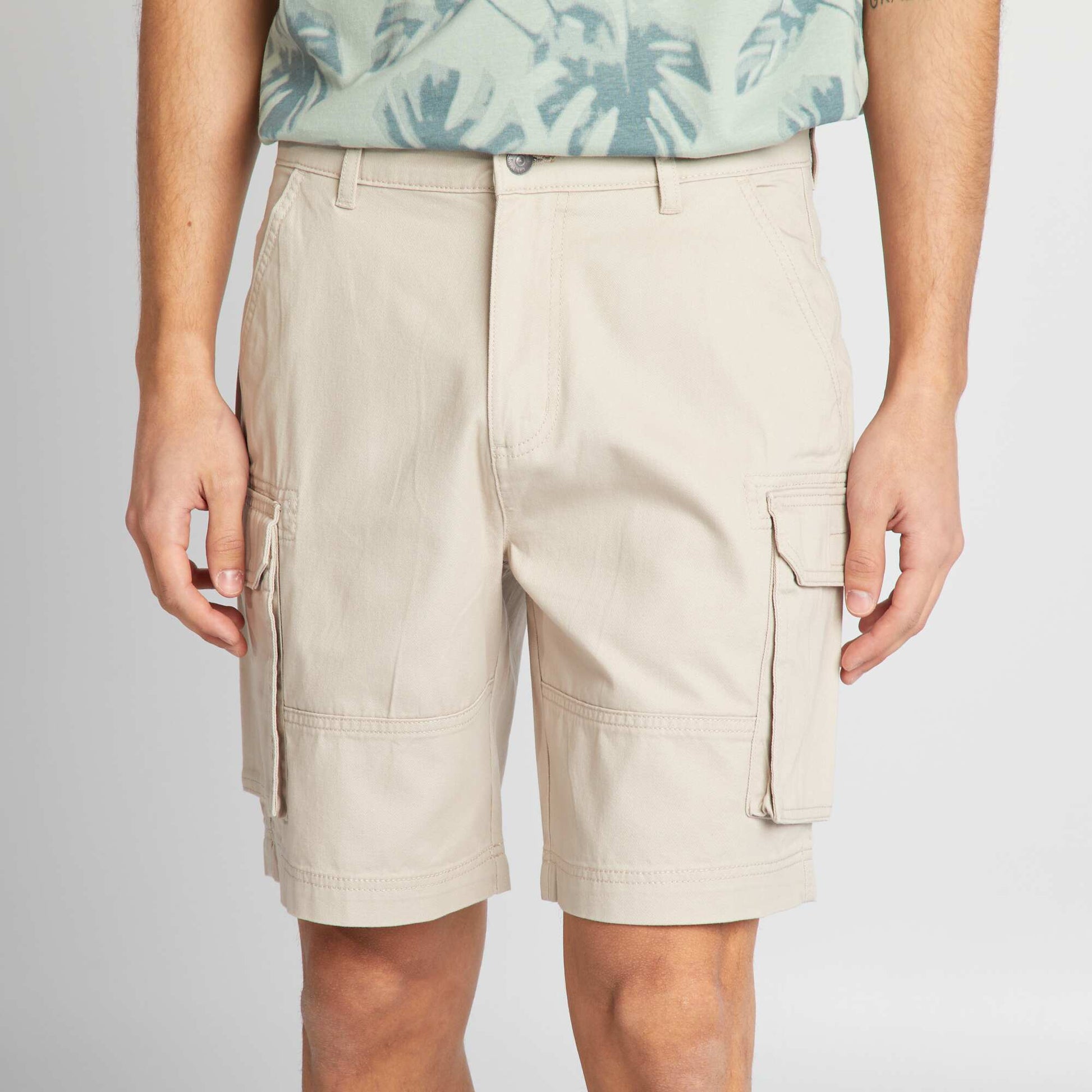 Chino shorts with side pockets GREY