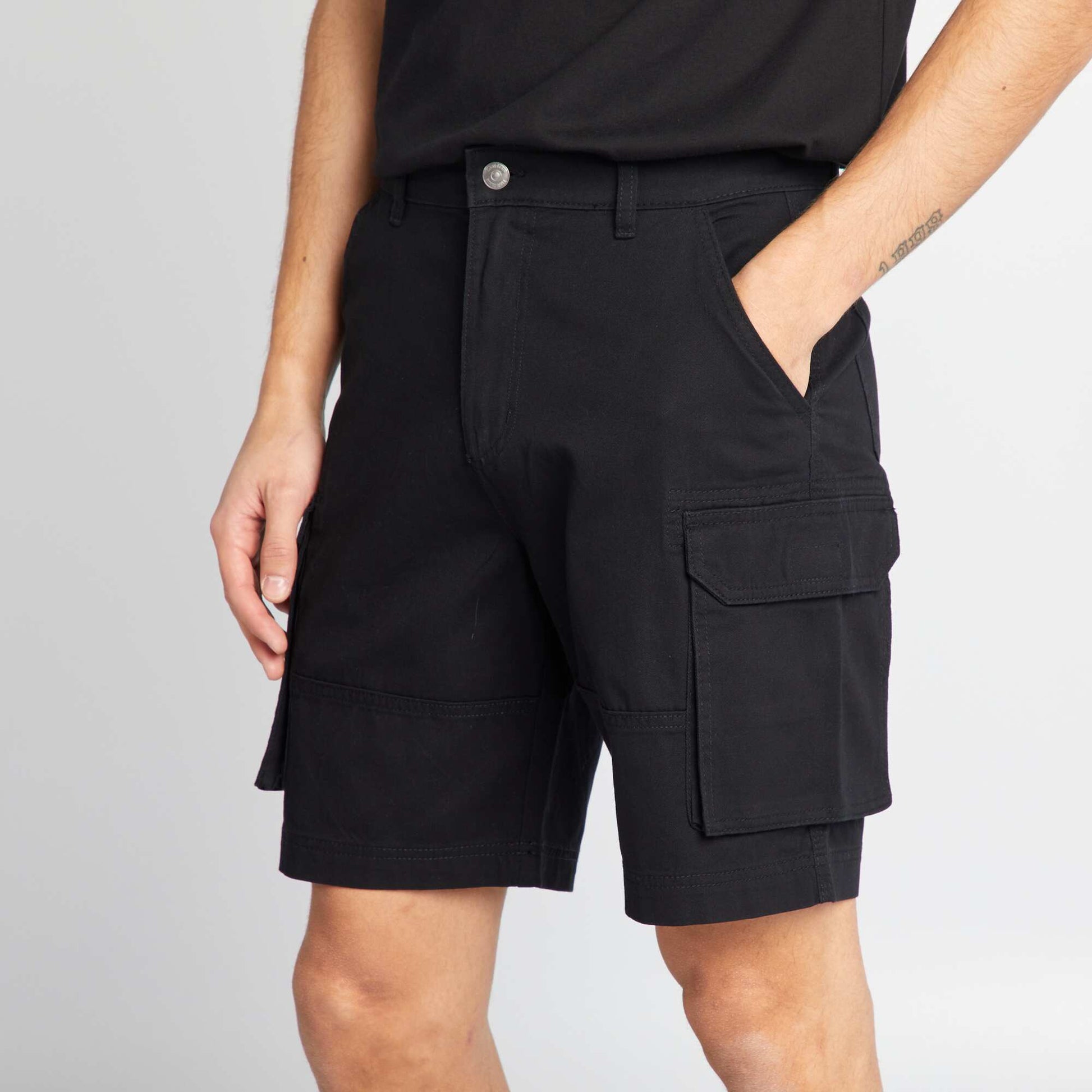 Chino shorts with side pockets BLACK