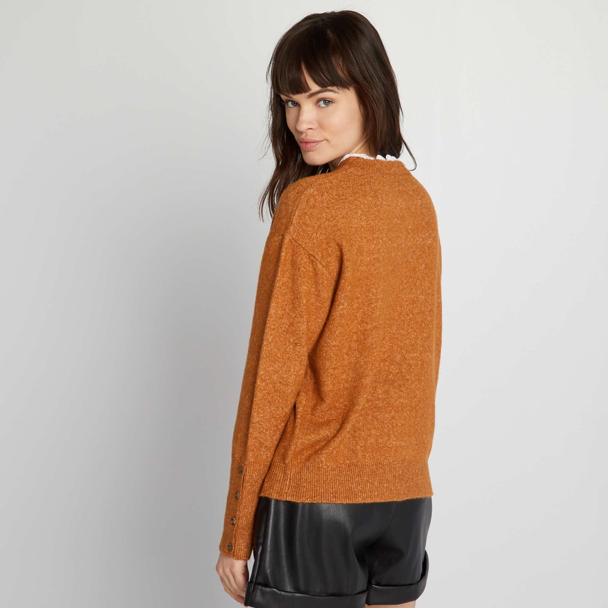 Knit jumper with embroidered collar BROWN