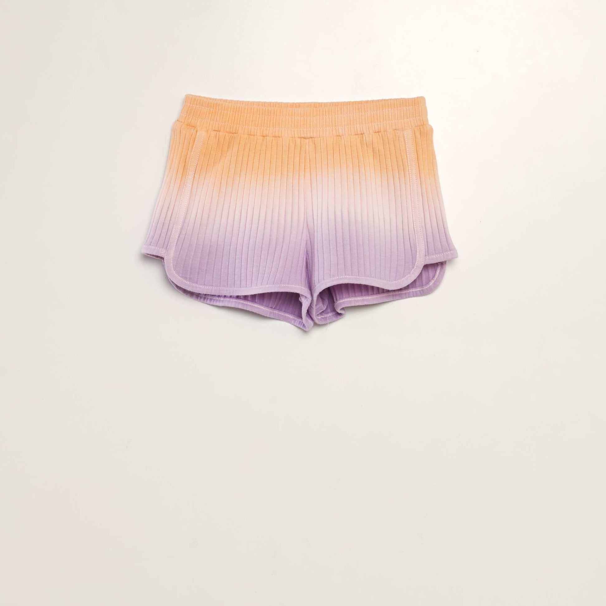 شورت من نسيج مضلع مصبوغ بالصبغة البرتقالية