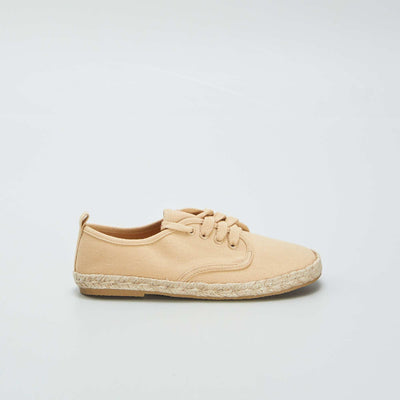 حذاء رياضي قماشي منخفض السقف باللون البيجي