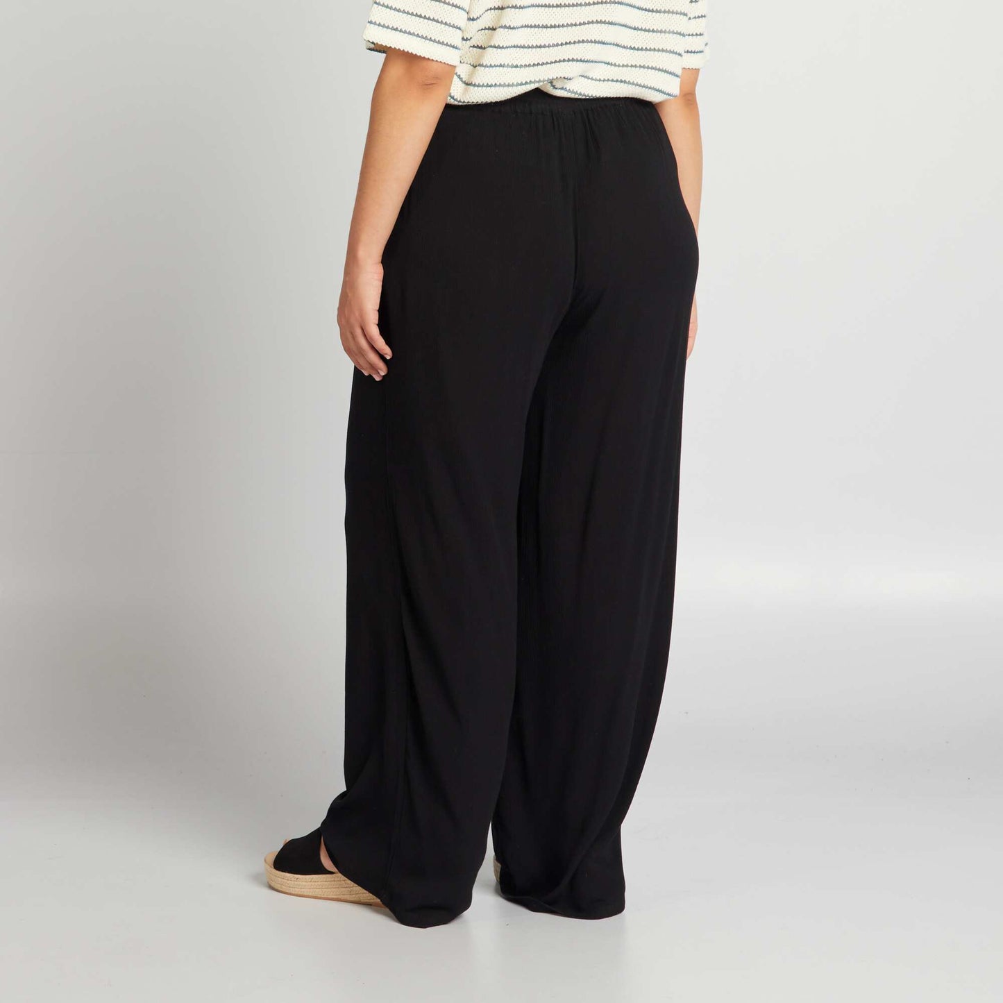Wide-leg trousers with elasticated waist BLACK