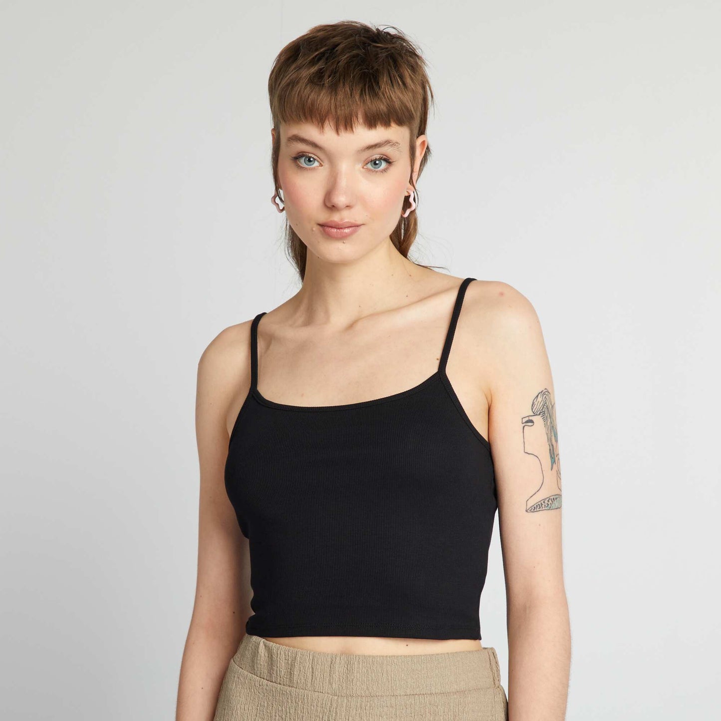 Plain stretch vest top black