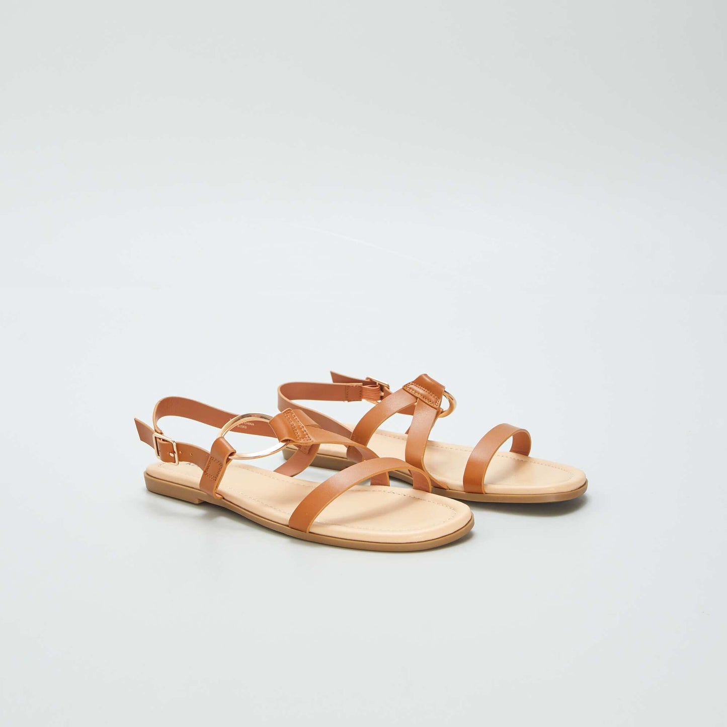 Sandals with stylish straps BROWN