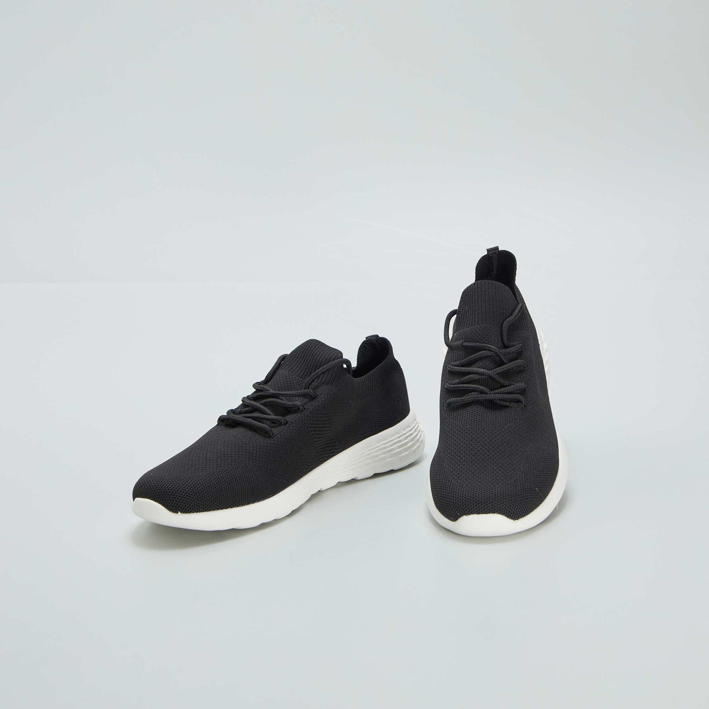 Running style mesh trainers BLACK