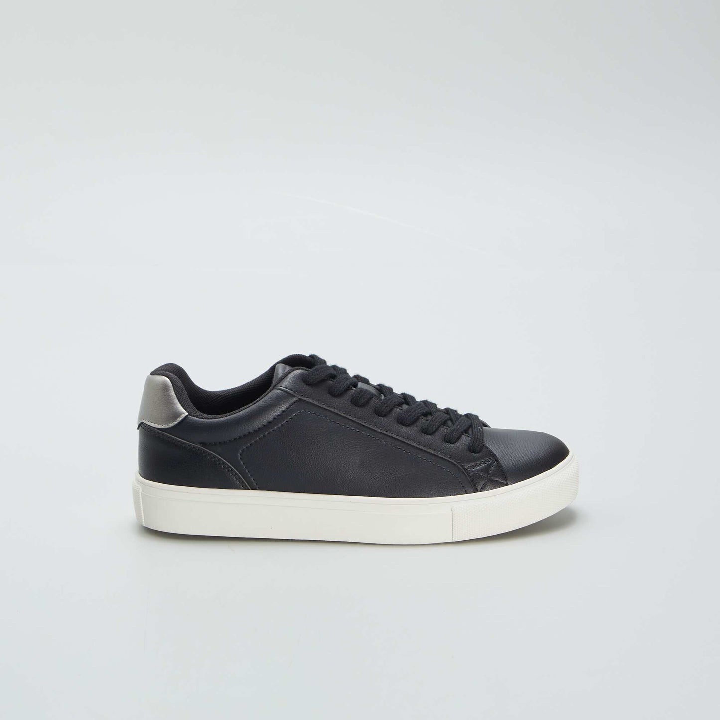 Plain low-top trainers BLACK