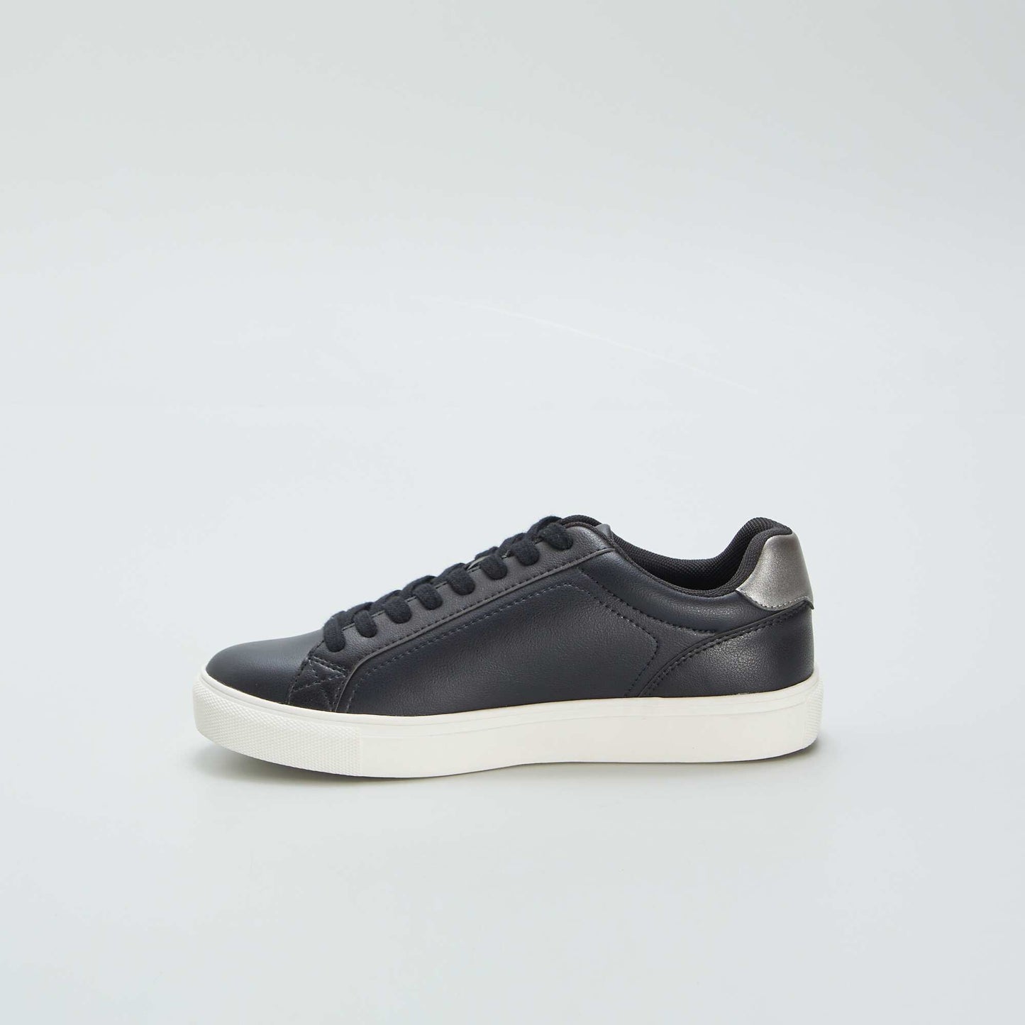 Plain low-top trainers BLACK