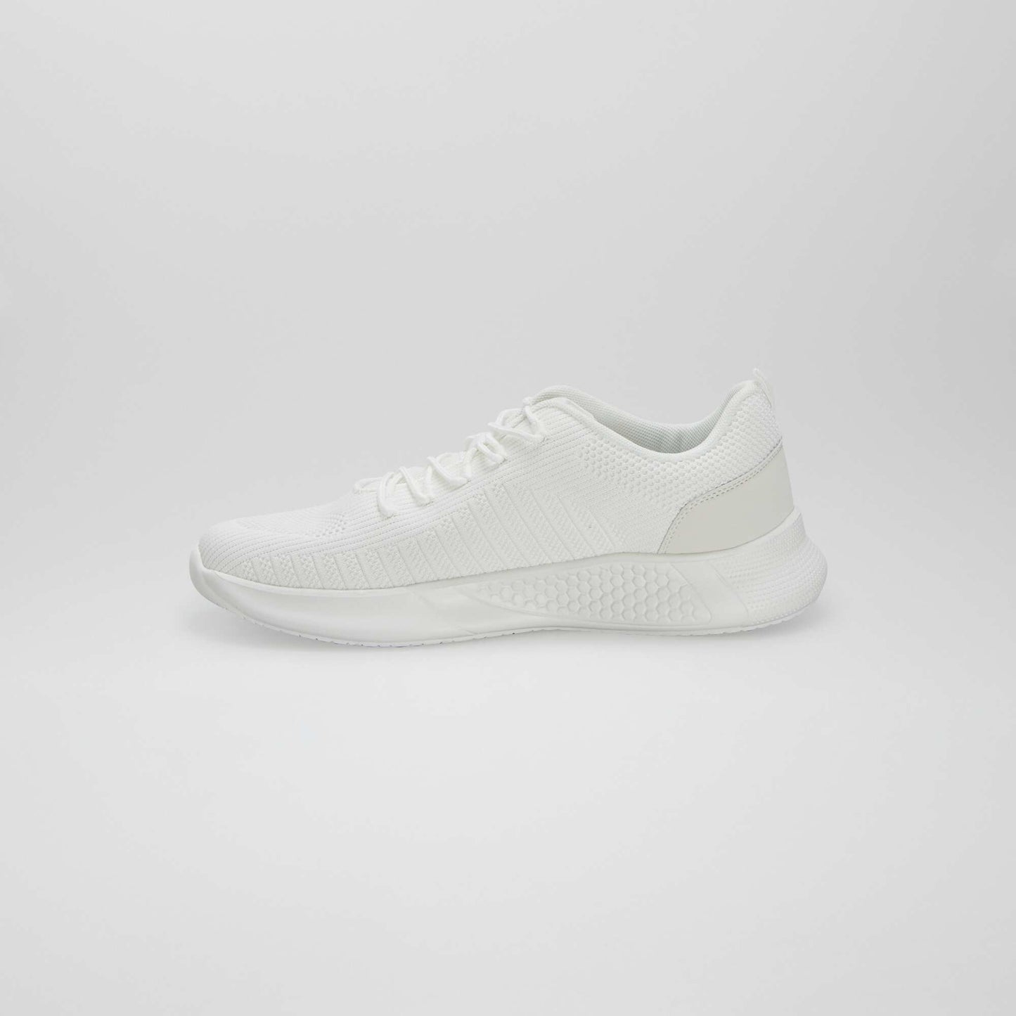 Running style mesh trainers WHITE