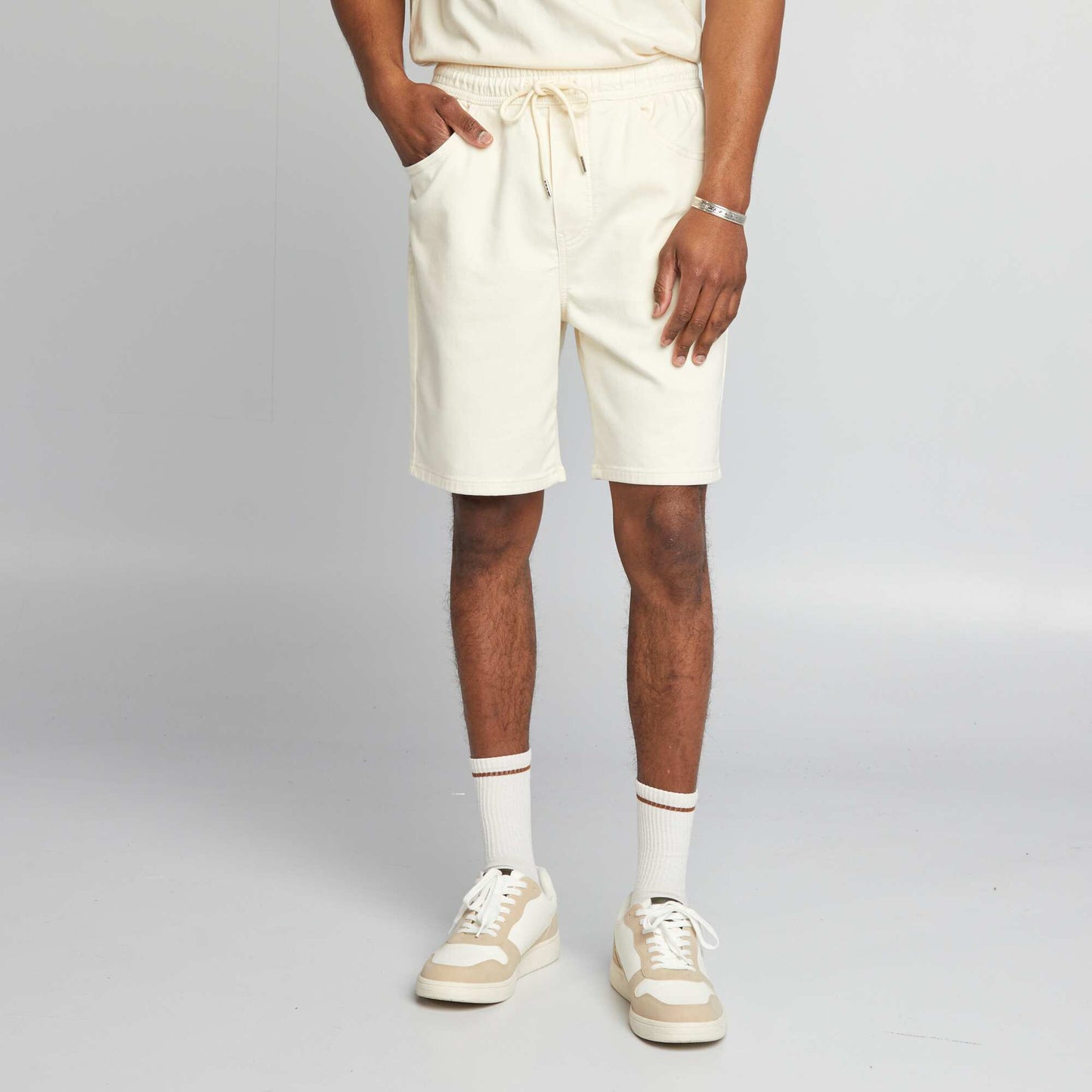 Plain jogger-style Bermuda shorts BEIGE