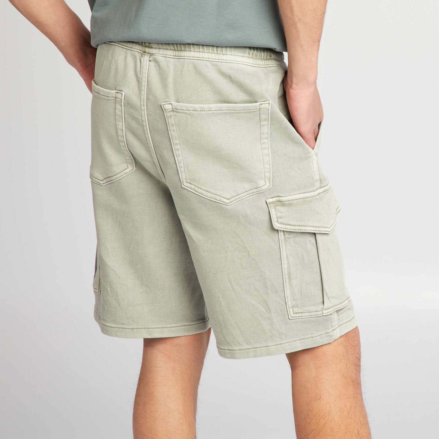 Shorts with side pockets GREEN