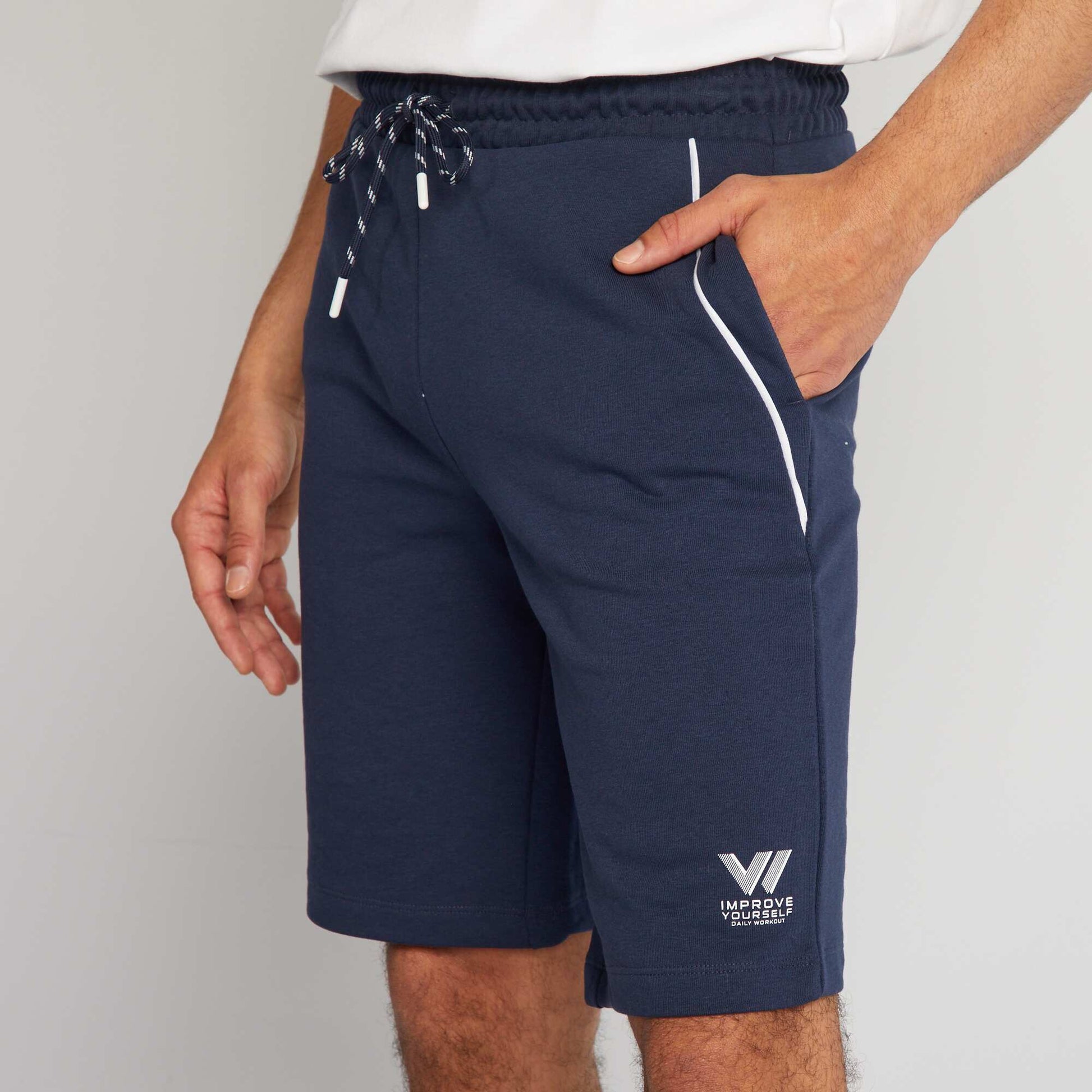 Sweatshirt fabric shorts with elasticated waistband BLACK