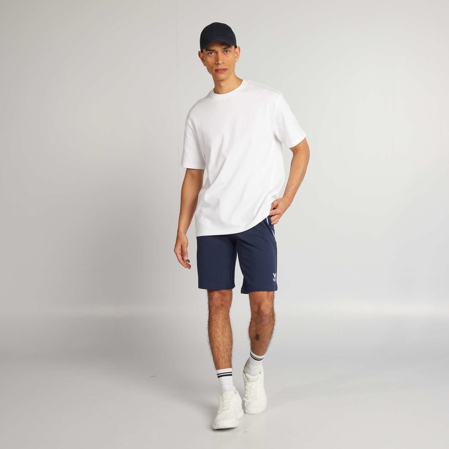 Sweatshirt fabric shorts with elasticated waistband BLACK