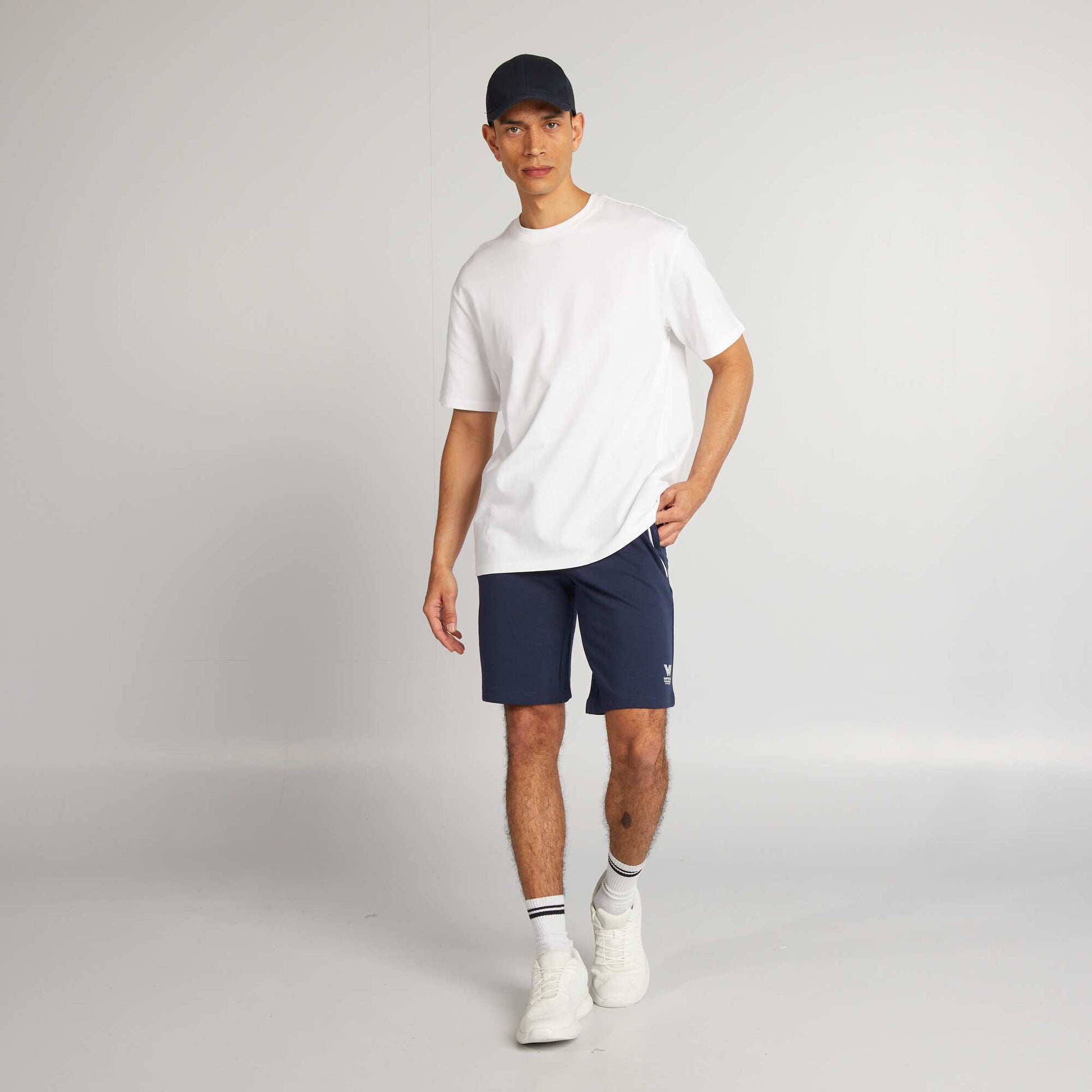 Sweatshirt fabric shorts with elasticated waistband BLACK