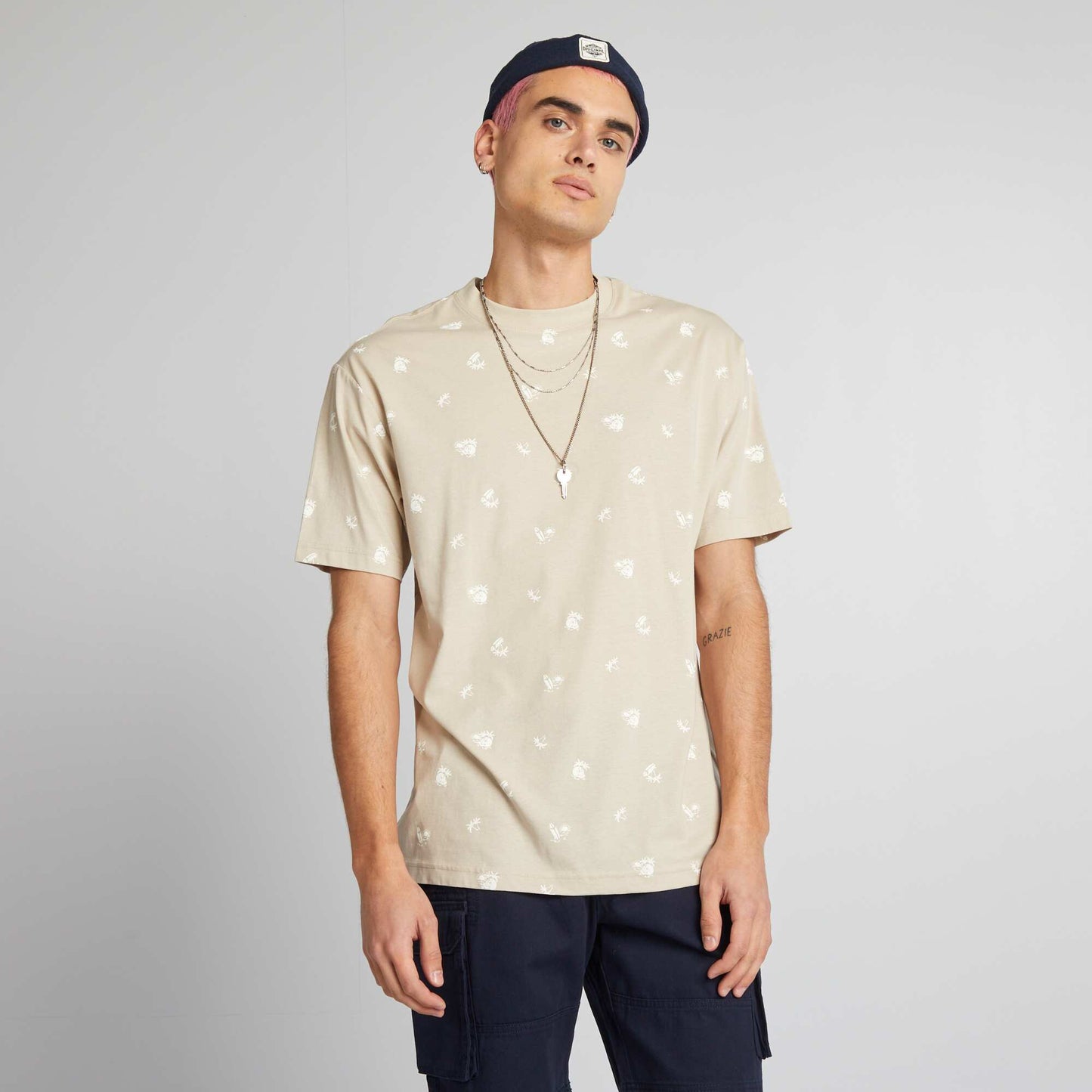تي شيرت مطبوع برقبة مستديرة BEIGE