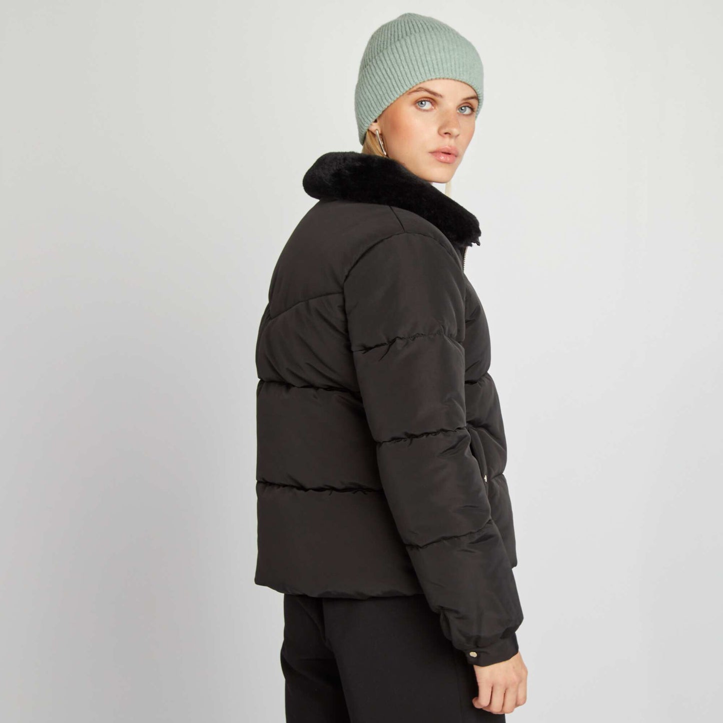 Quilted padded jacket with high neck black