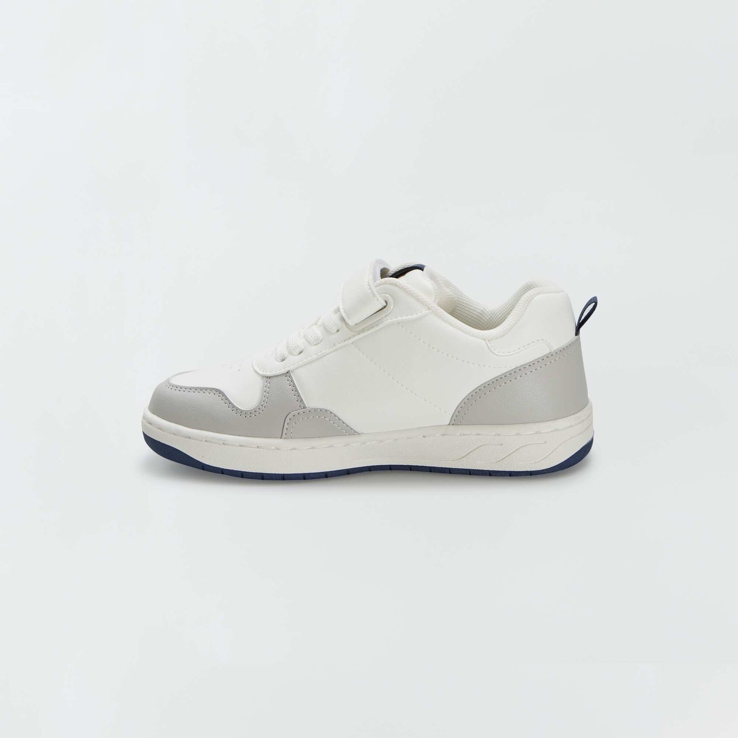 Trainers with Velcro fastening + elasticated laces white