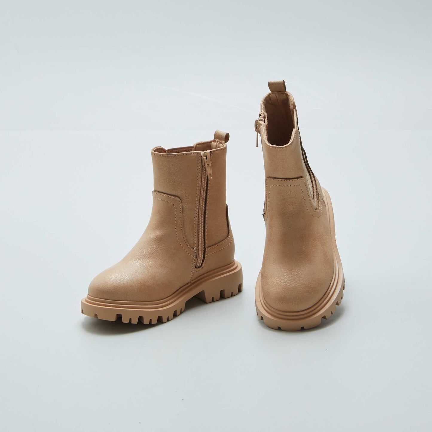 Chelsea boots with notched sole BROWN