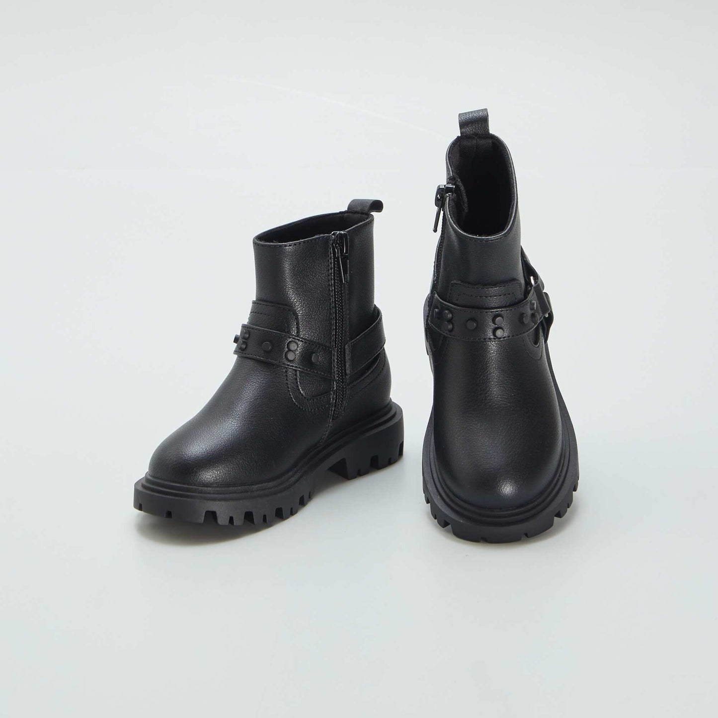 Rock-style studded boots black