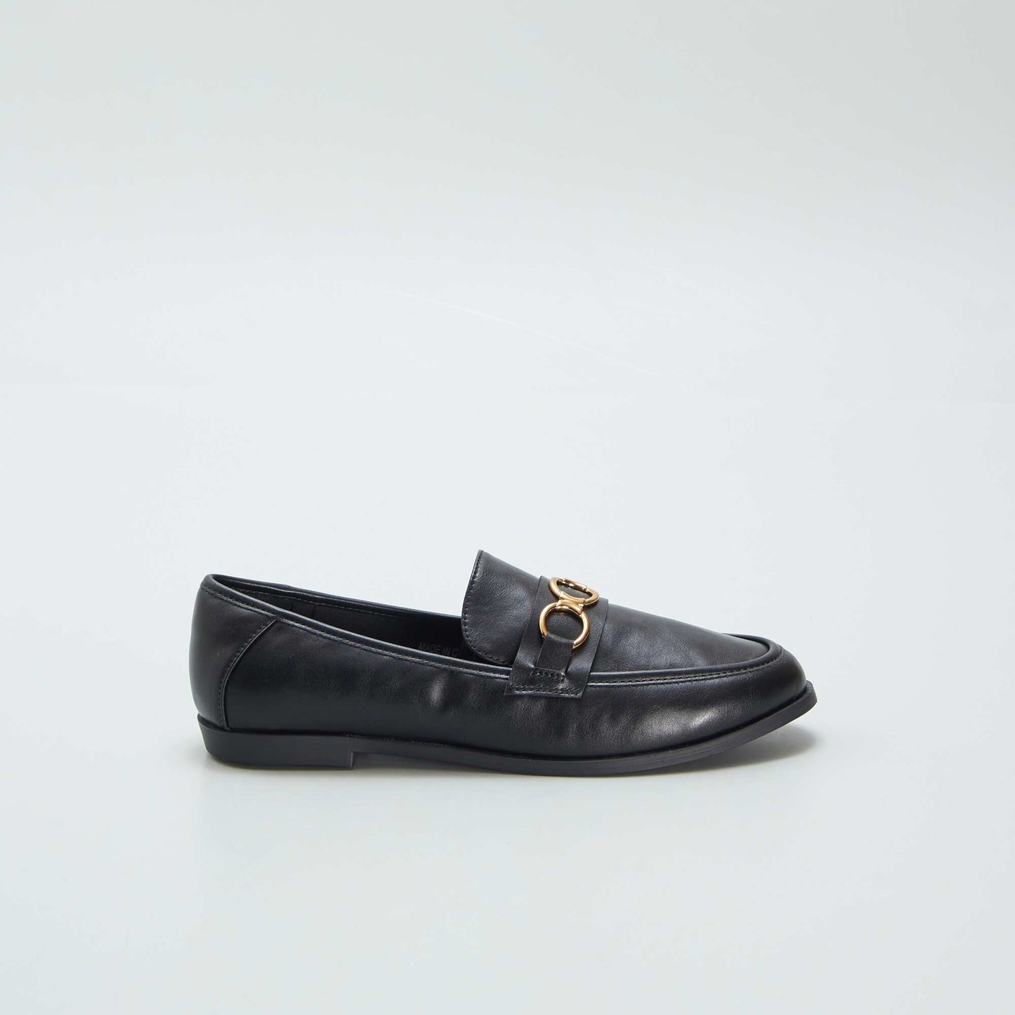 Loafers with gold chain black