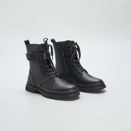 Boots with laces and fastening BLACK