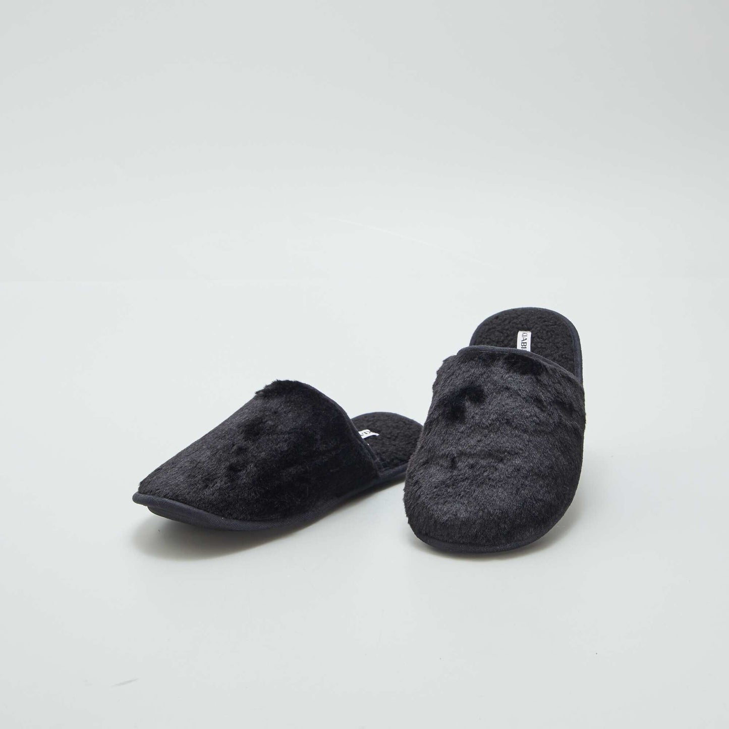 Mule slippers black