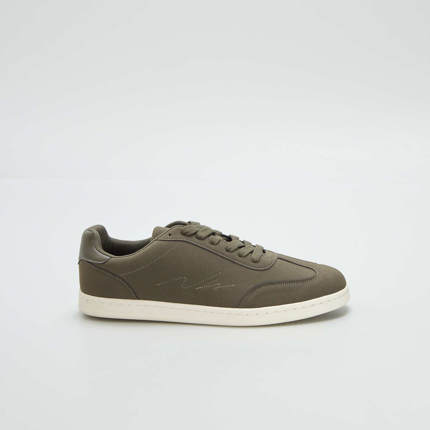 Low-top trainers GREEN