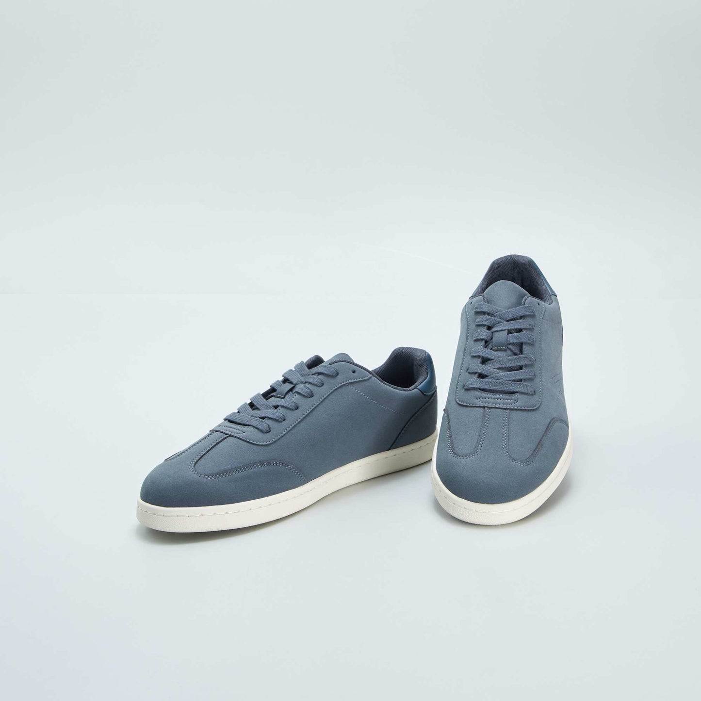 Low-top trainers BLUE