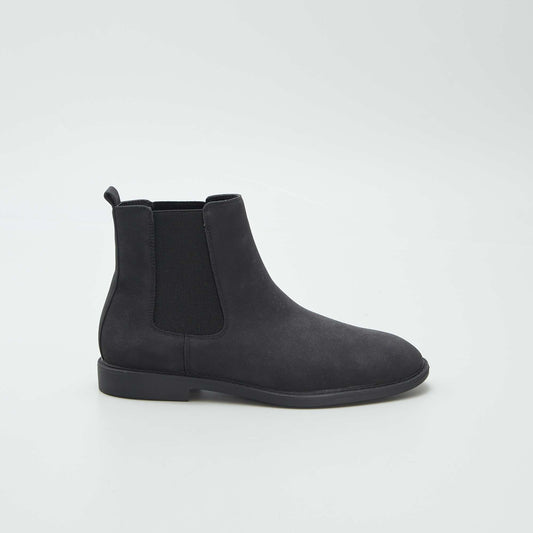 Chelsea boots black