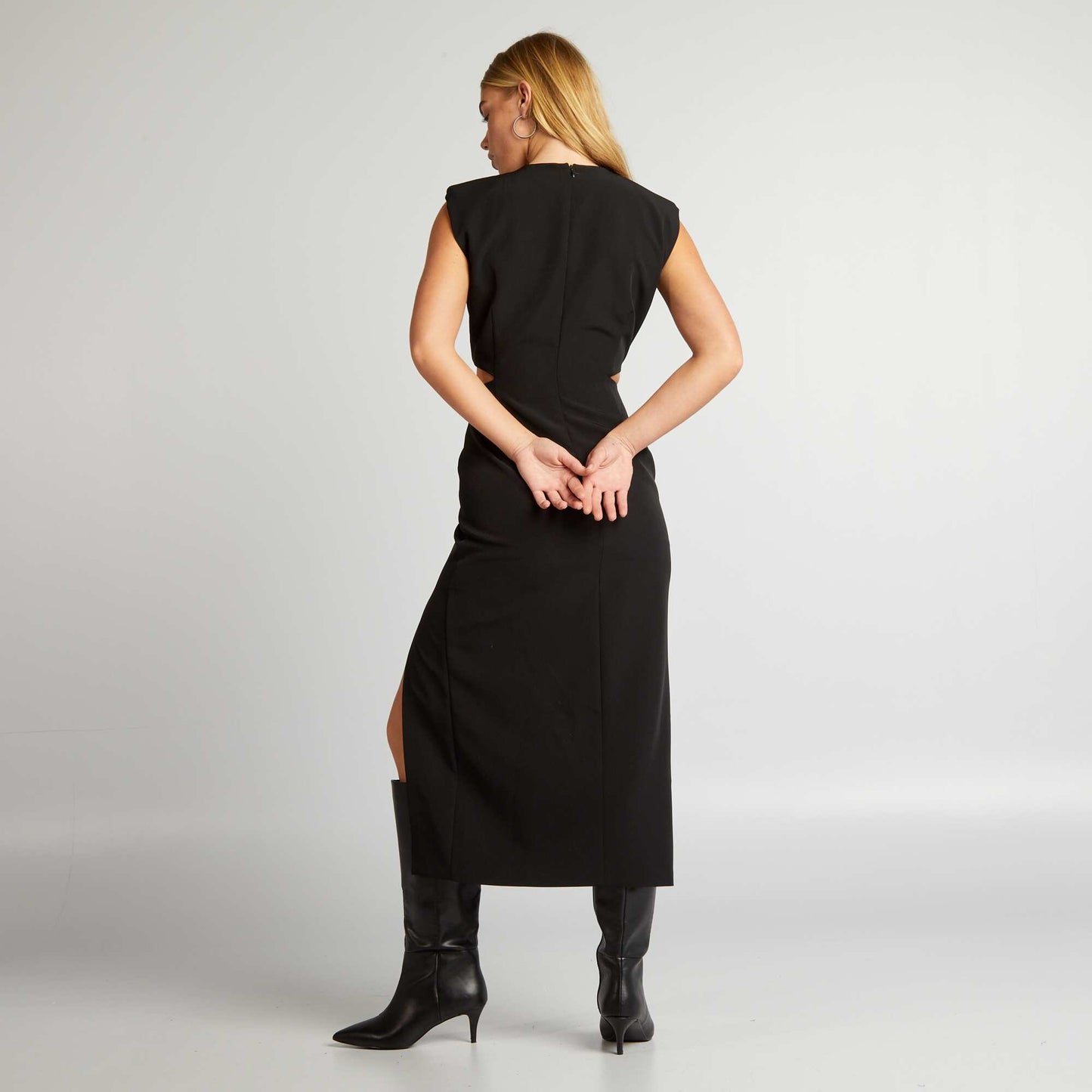 Long dress with shoulder pads black