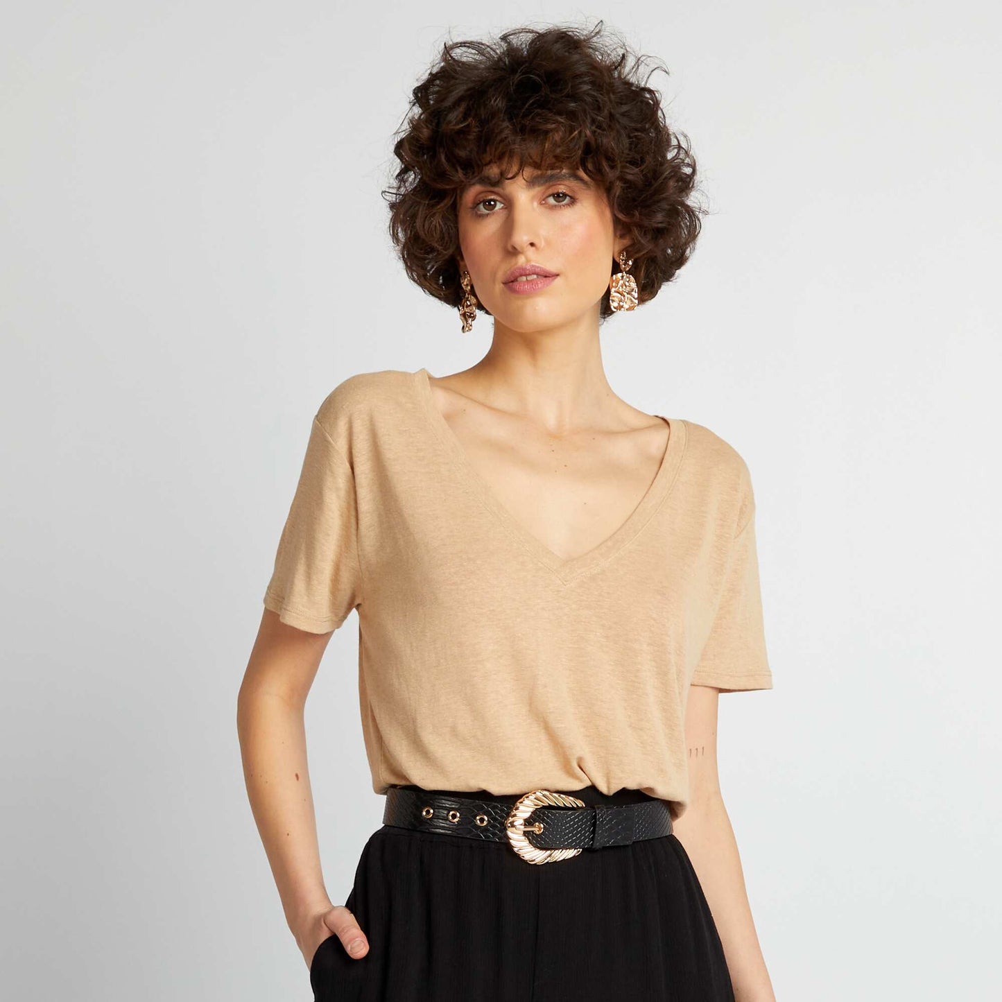 تي شيرت أساسي بأكمام قصيرة BEIGE