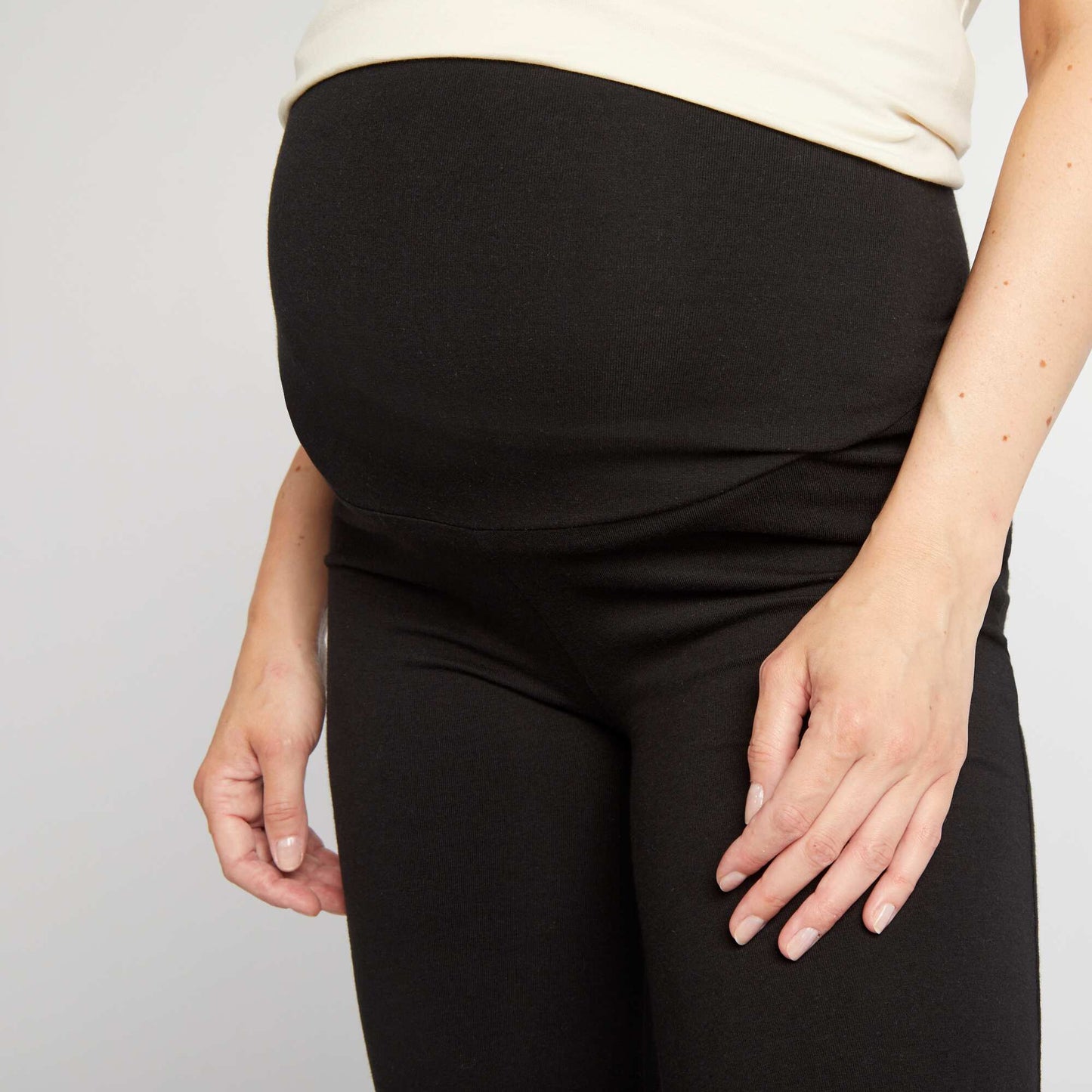 Bootcut maternity leggings black