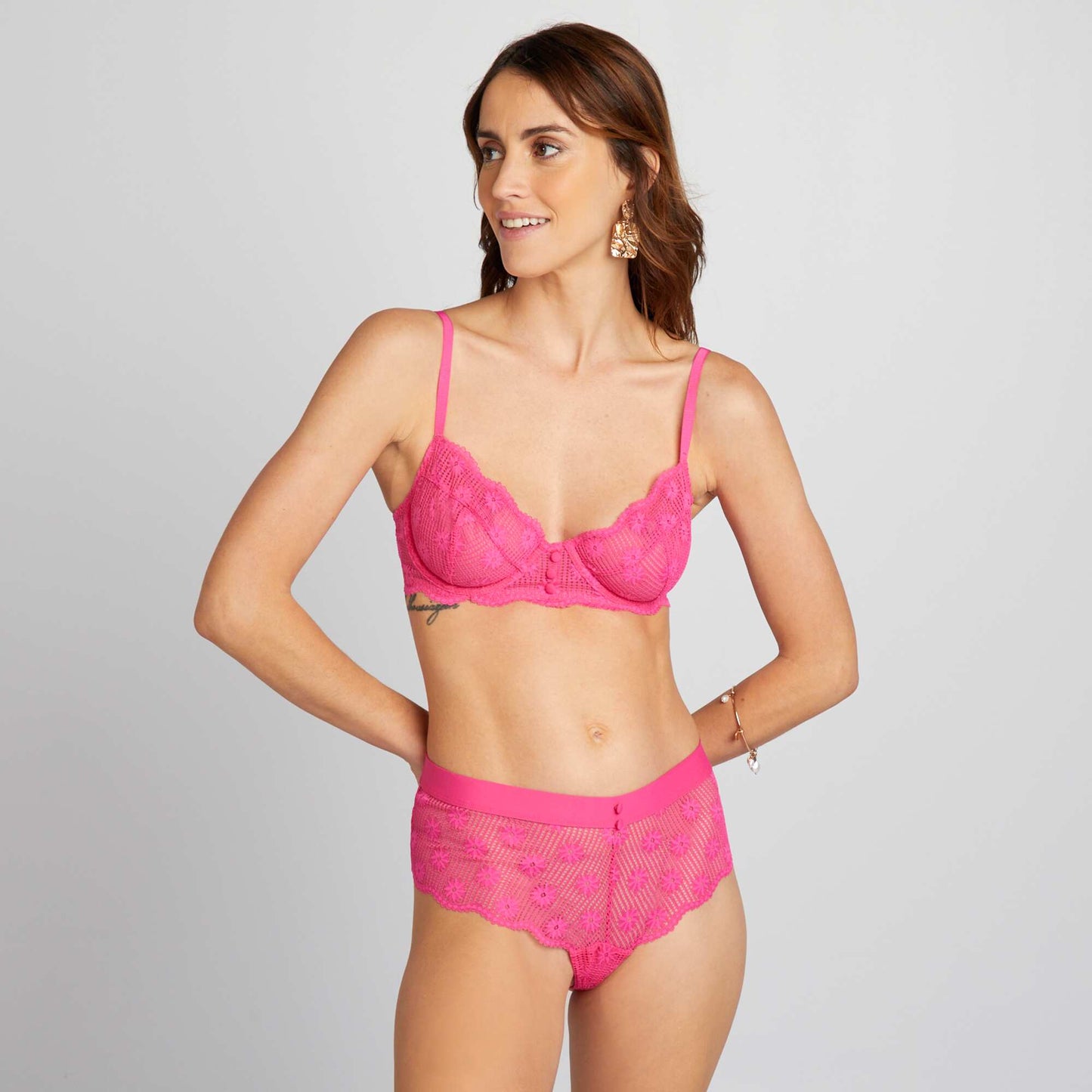 Lace demi-cup bra with buttons PINK