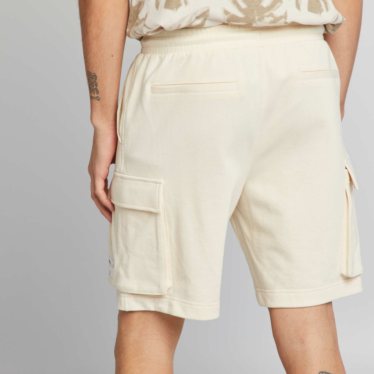 Sweatshirt fabric shorts with side pockets WHITE