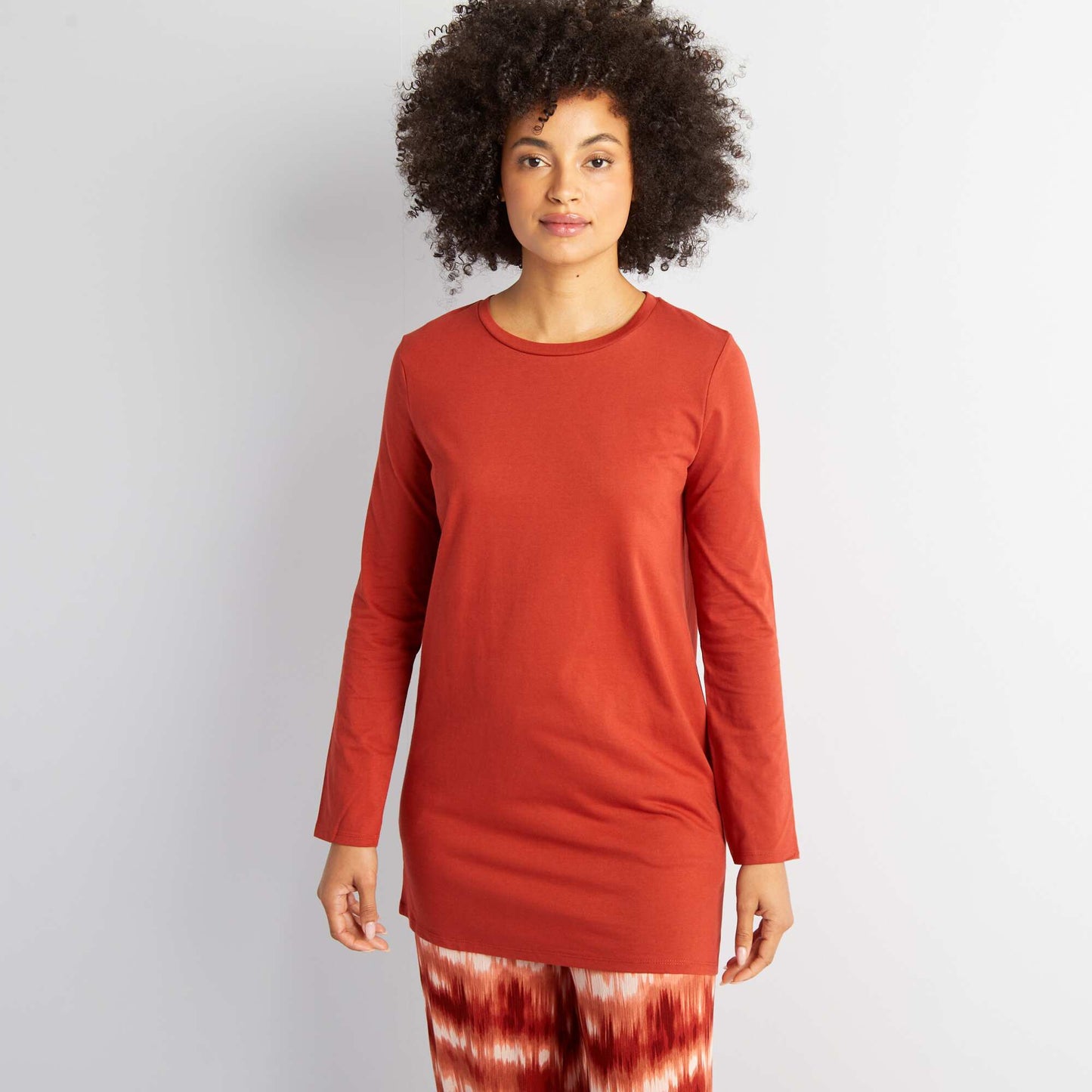 Long-sleeved long T-shirt RED