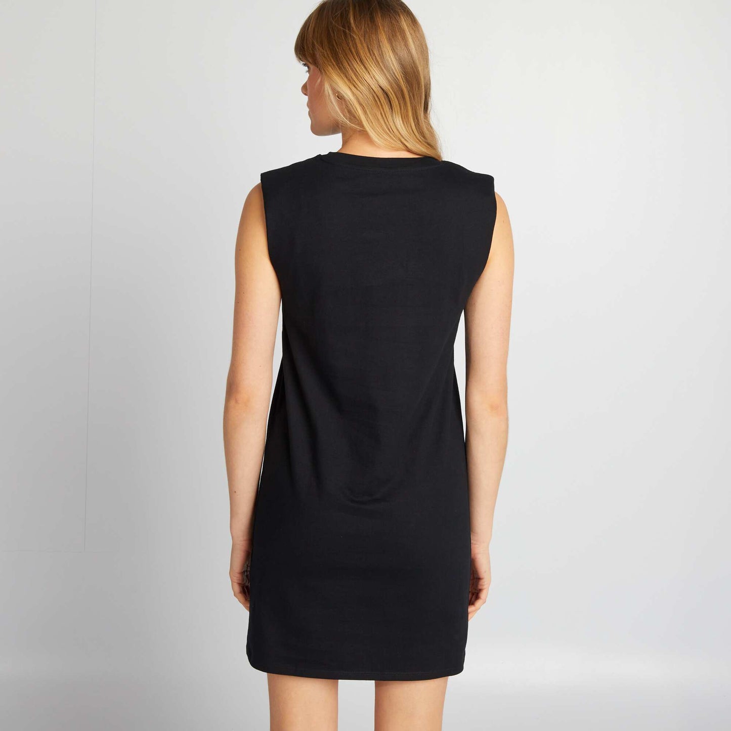 Short dress with épaulettes black