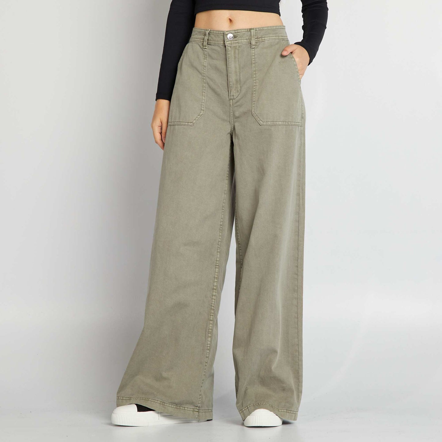 Wide-leg trousers with roomy pockets GREEN