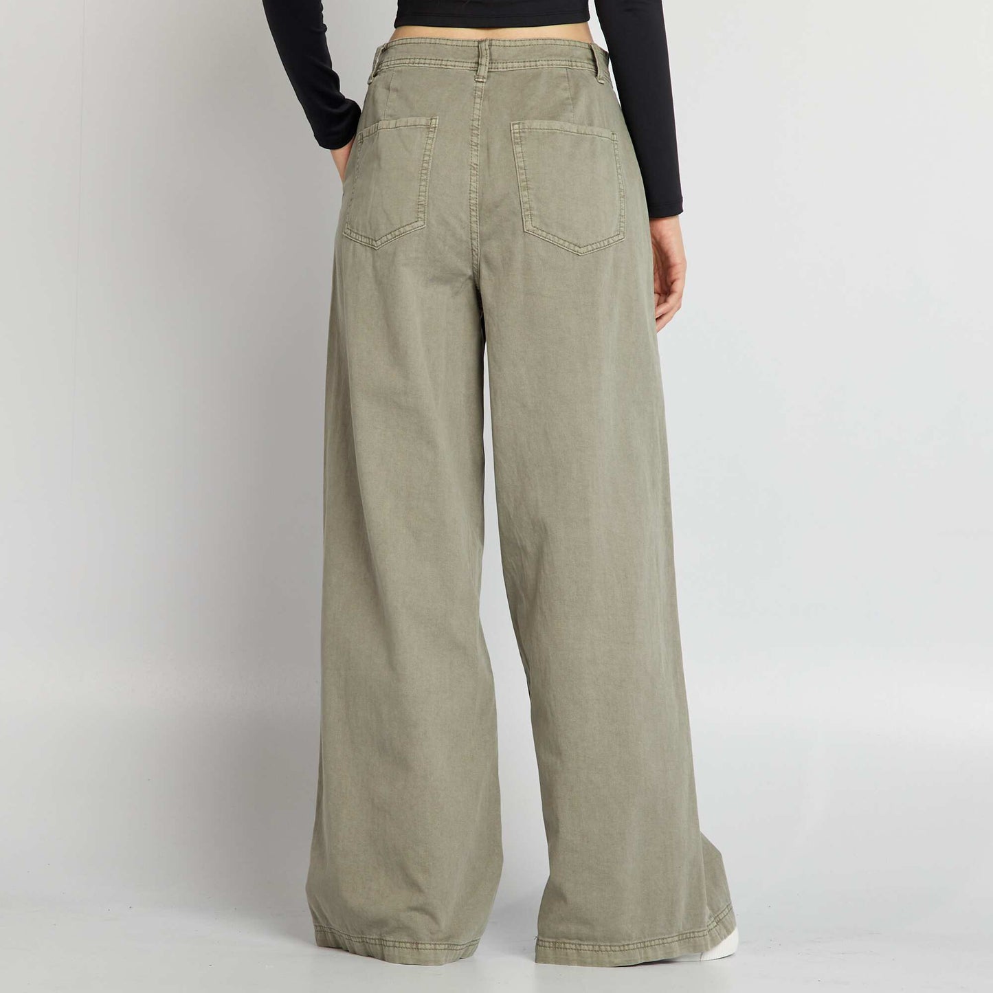 Wide-leg trousers with roomy pockets GREEN