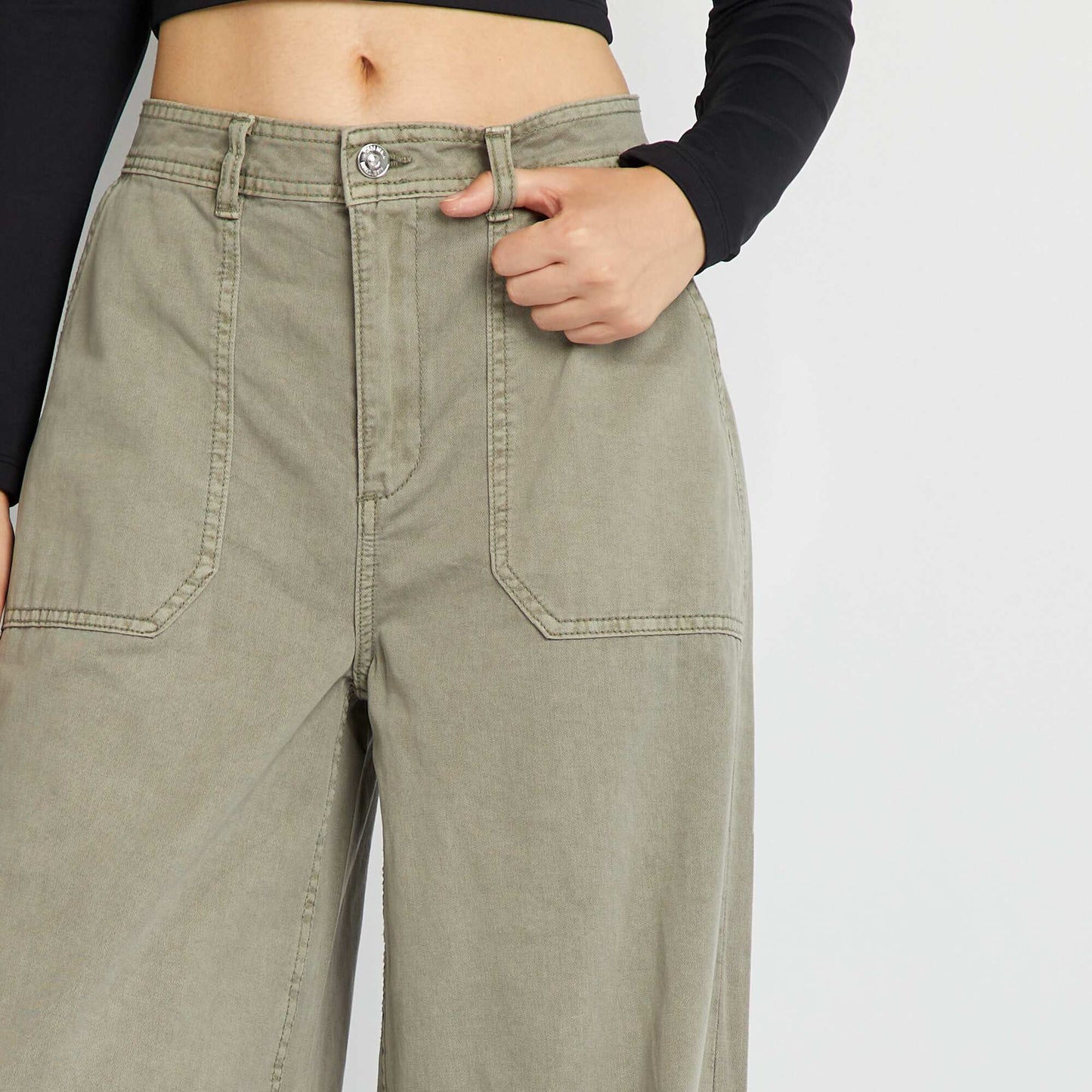 Wide-leg trousers with roomy pockets GREEN