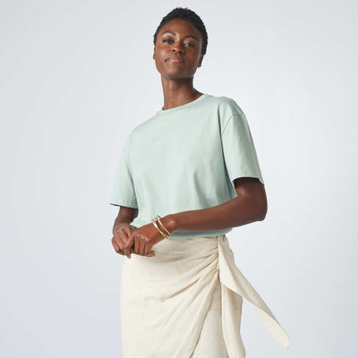 تي شيرت برقبة مستديرة كبيرة الحجم باللون الأخضر