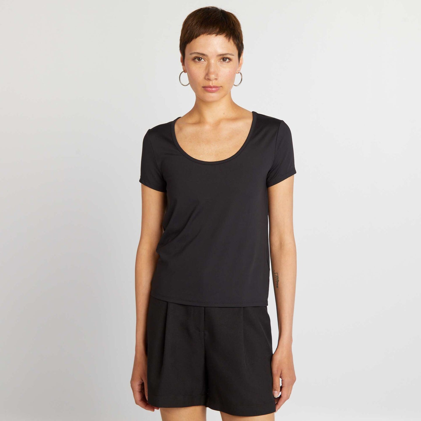 Short-sleeved microfibre T-shirt black