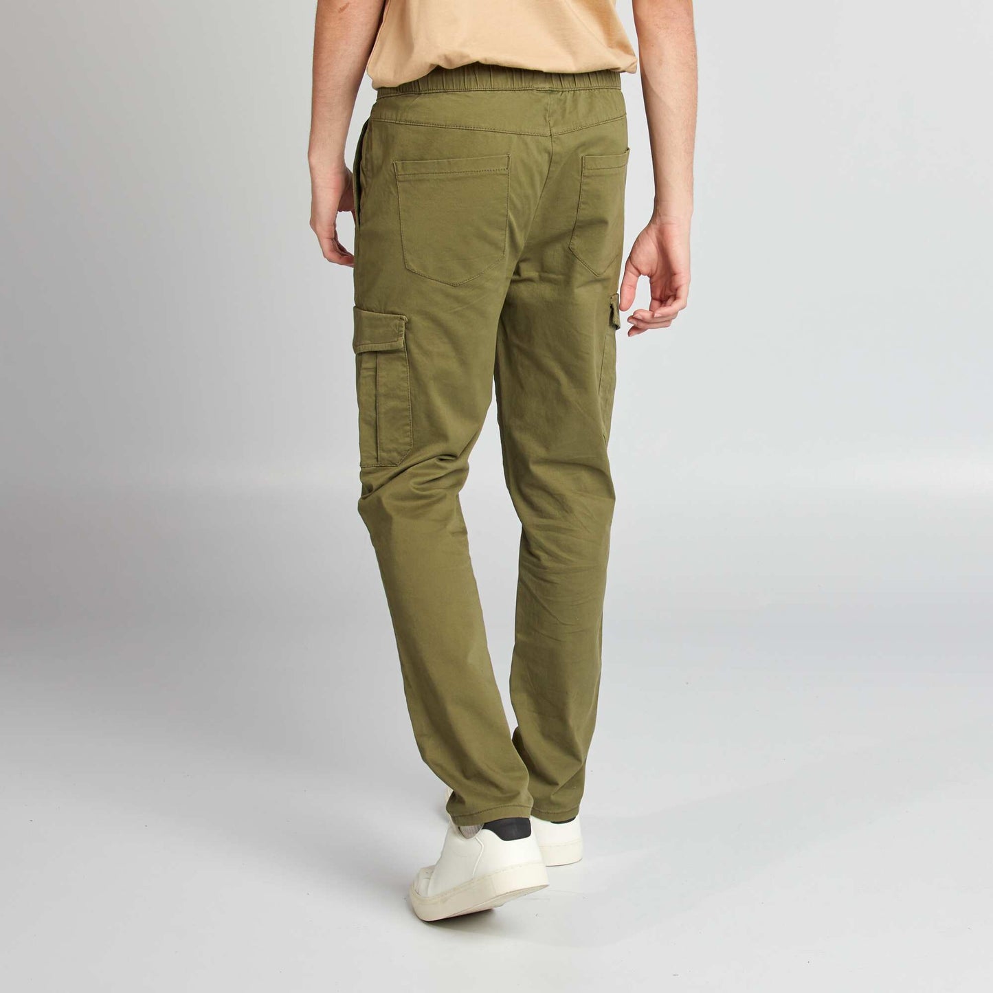 Joggers with flap pockets KHAKI