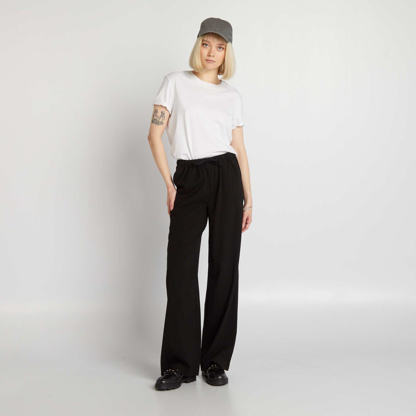 Plain wide-leg trousers BLACK