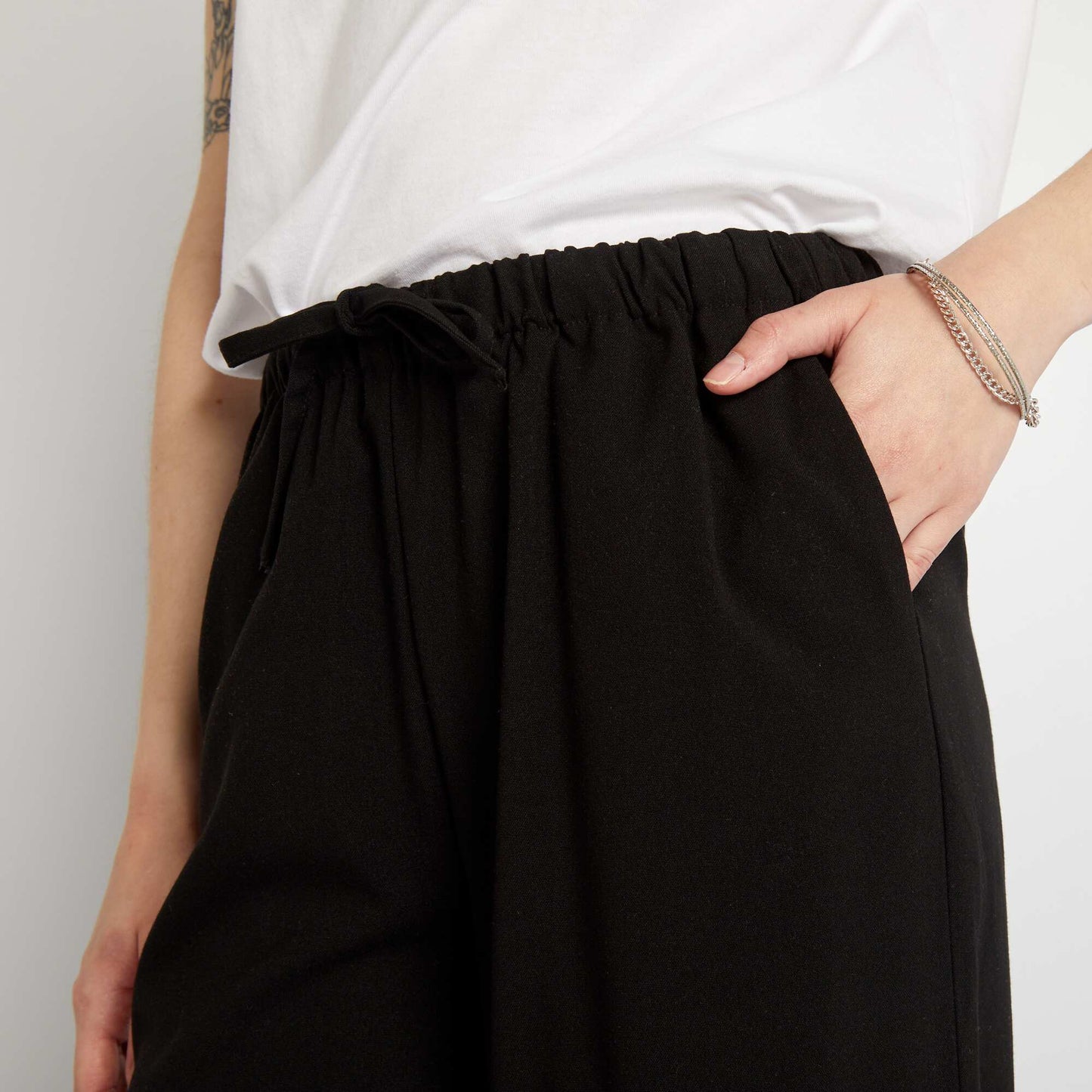 Plain wide-leg trousers BLACK