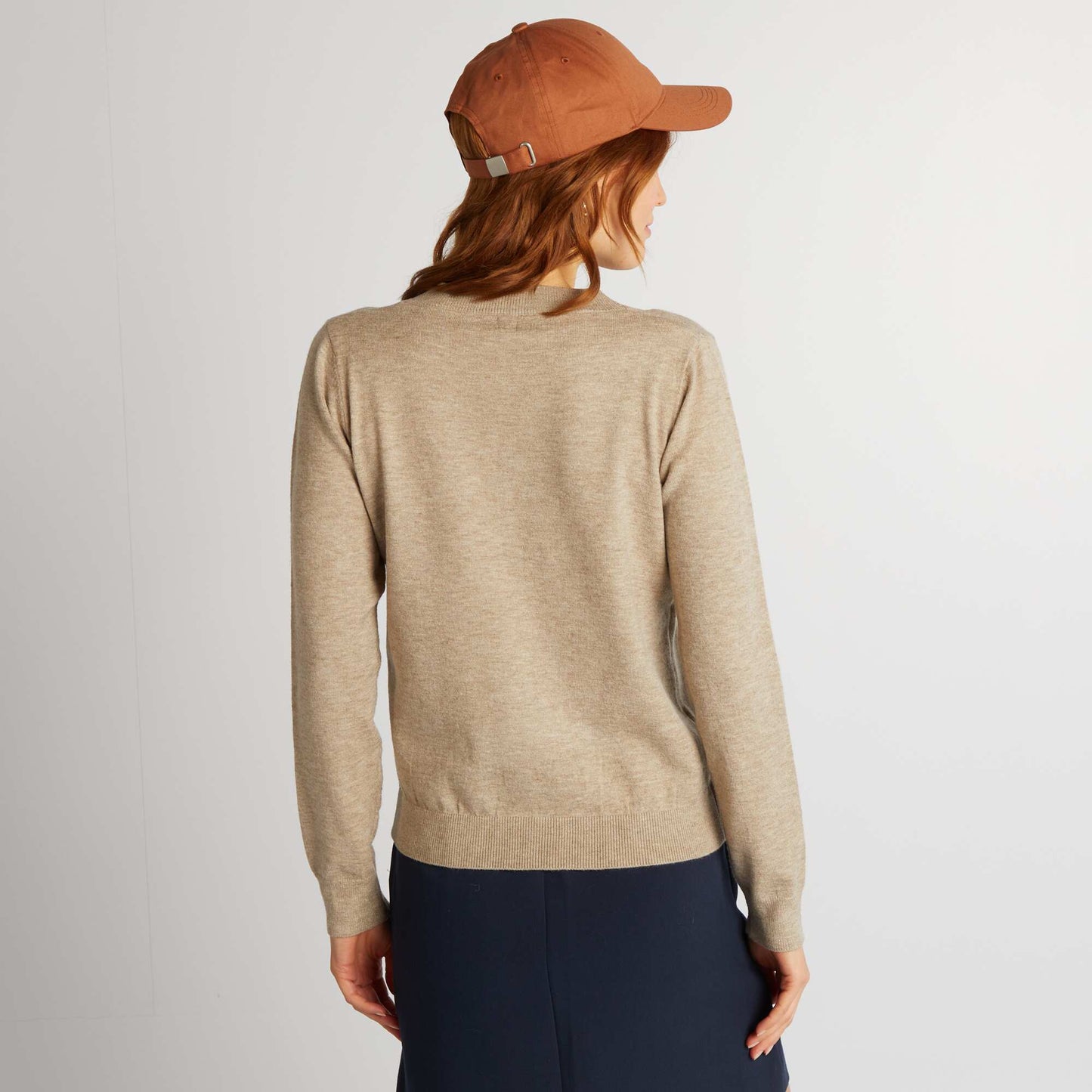 Long-sleeved V-neck sweater BEIGE