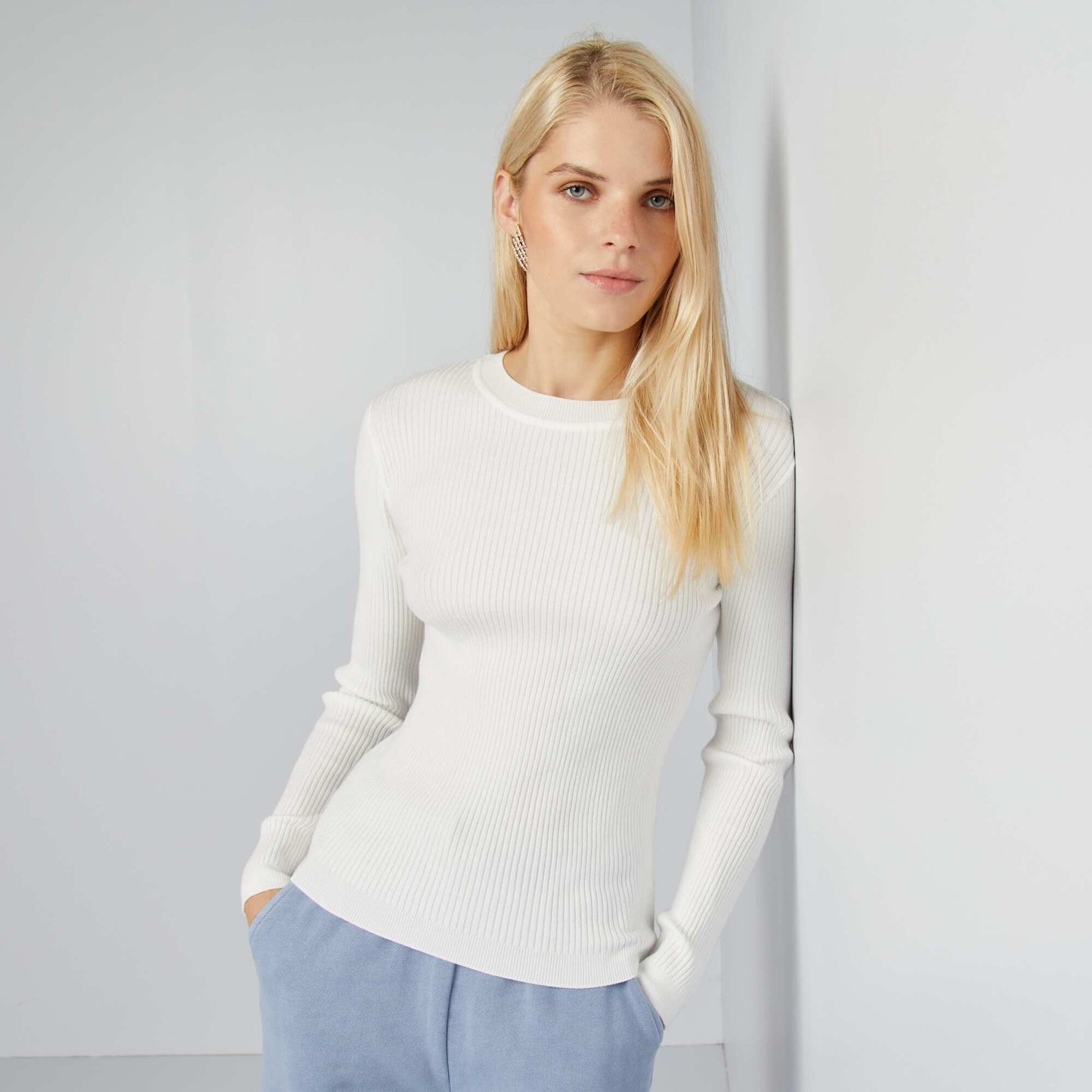 High-neck ribbed jumper WHITE